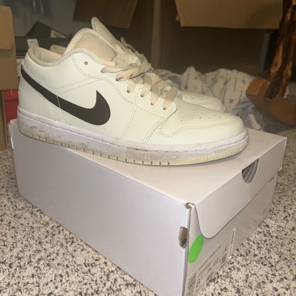 Jordan 1 Low Coconut Milk/Black-White